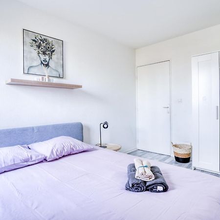 Le Warm Cocon - Spacieux T3 - 5 Personnes - Wifi Et Parking Rosny-sous-Bois Bagian luar foto