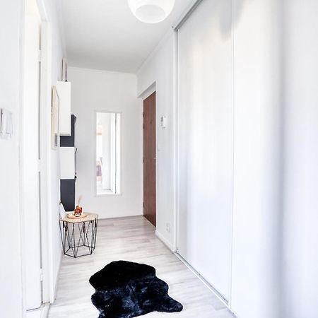 Le Warm Cocon - Spacieux T3 - 5 Personnes - Wifi Et Parking Rosny-sous-Bois Bagian luar foto